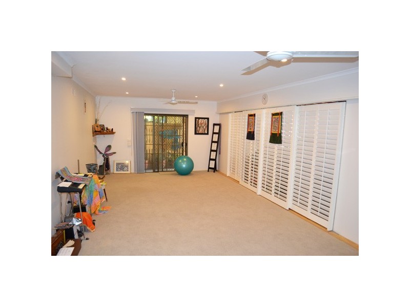 5 Wirree Drive, Ocean Shores NSW 2483