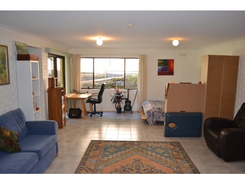 5 Wirree Drive, Ocean Shores NSW 2483