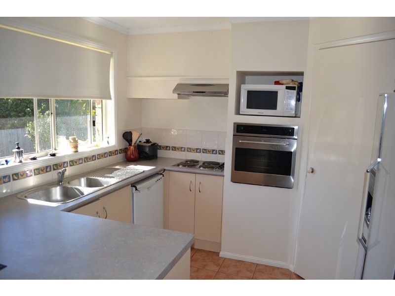 26 Coomburra Crescent, Ocean Shores NSW 2483