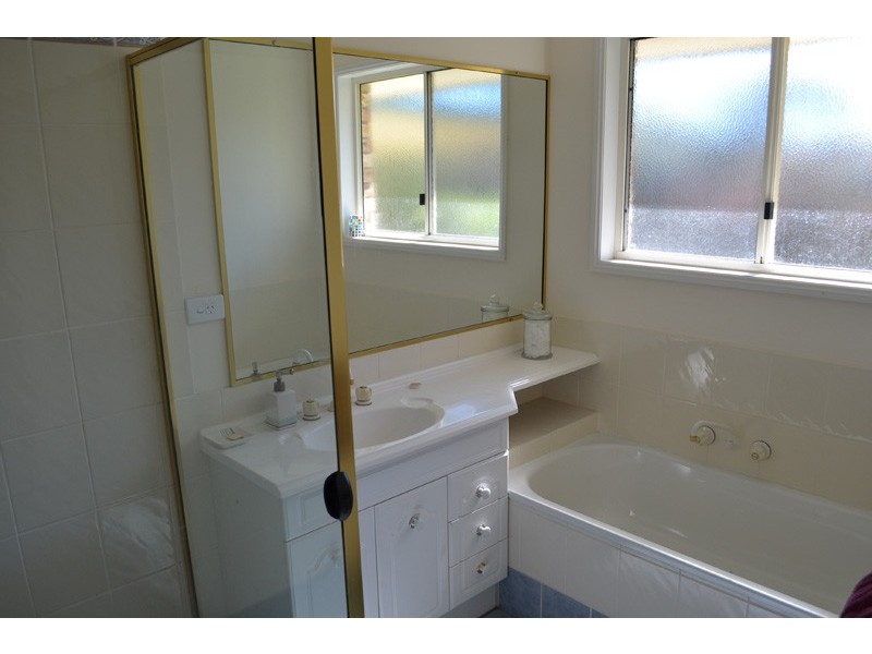 26 Coomburra Crescent, Ocean Shores NSW 2483