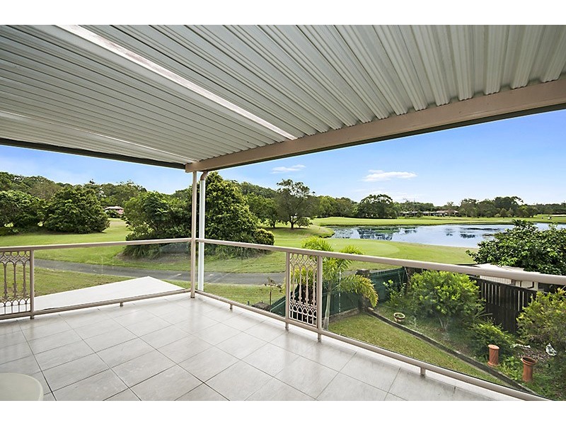 2 Coonawarra Court, Ocean Shores NSW 2483