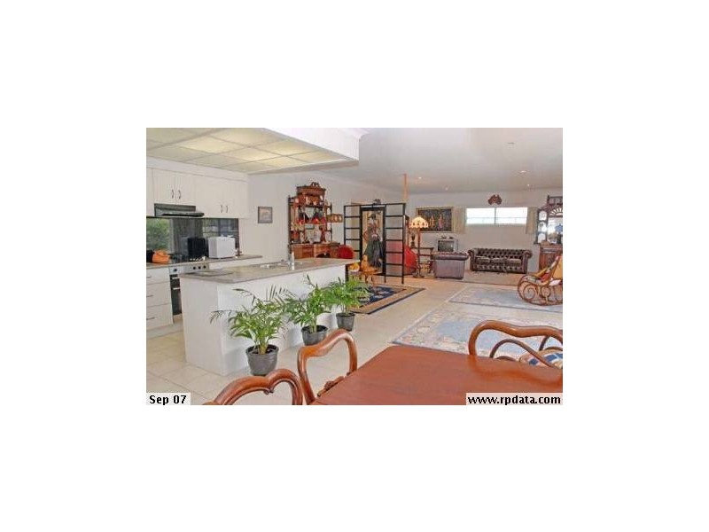 5 Mia Court, Ocean Shores NSW 2483