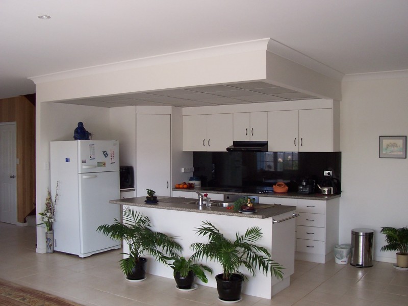 5 Mia Court, Ocean Shores NSW 2483