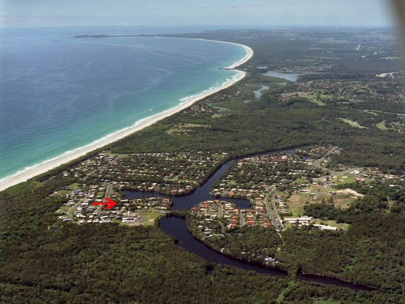 2/5 Barkala Court, Ocean Shores NSW 2483