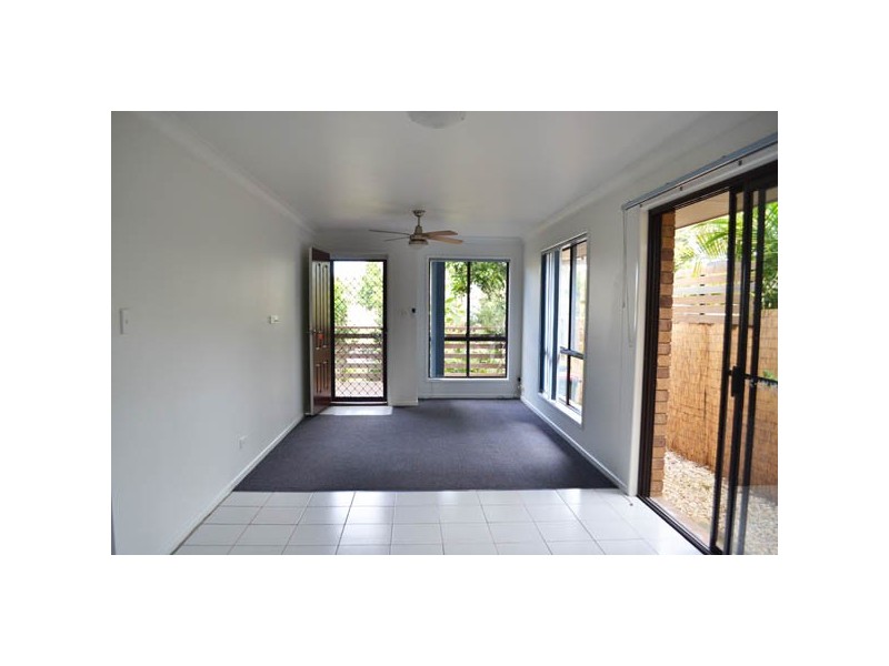 2/5 Barkala Court, Ocean Shores NSW 2483