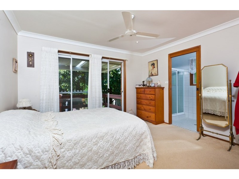 20 Wirruna Avenue, Ocean Shores NSW 2483