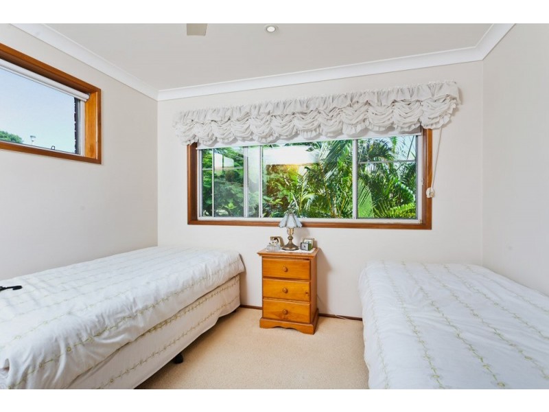 20 Wirruna Avenue, Ocean Shores NSW 2483