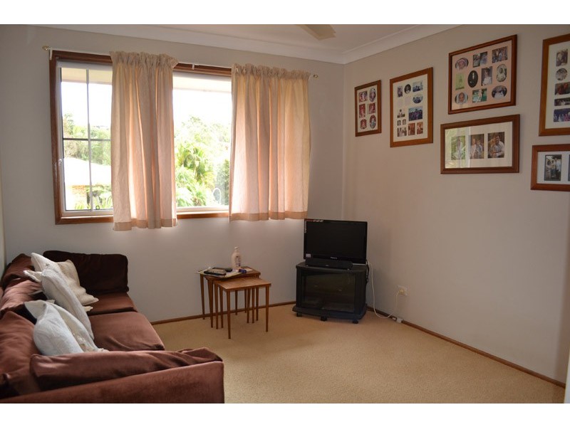 20 Wirruna Avenue, Ocean Shores NSW 2483