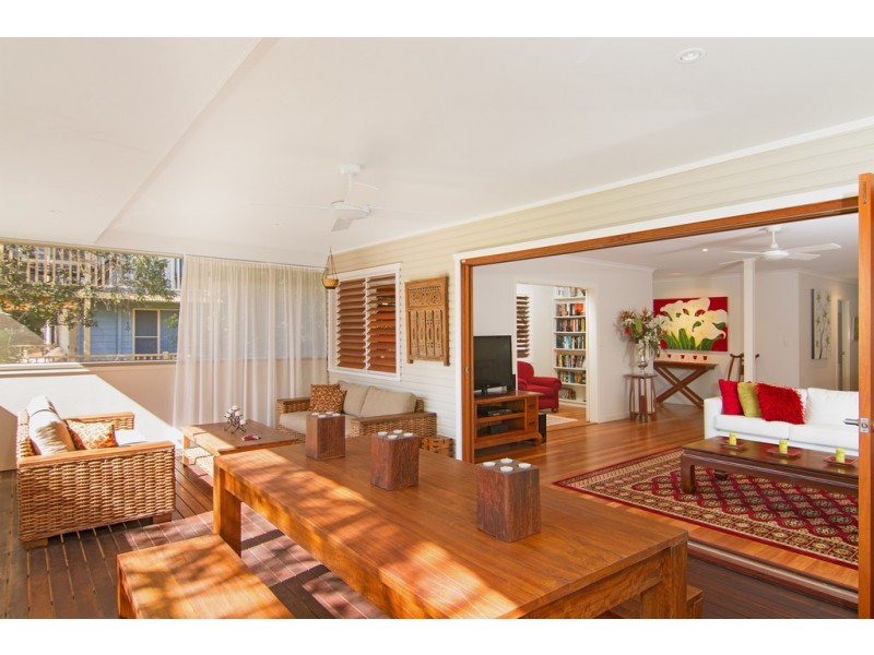 10 Gloria Street, South Golden Beach NSW 2483