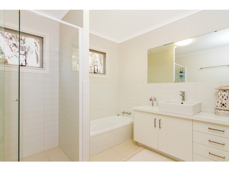 10 Gloria Street, South Golden Beach NSW 2483