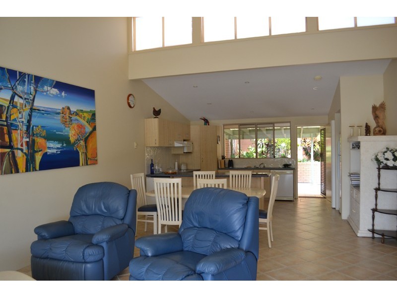 24/2 Langi Place, Ocean Shores NSW 2483