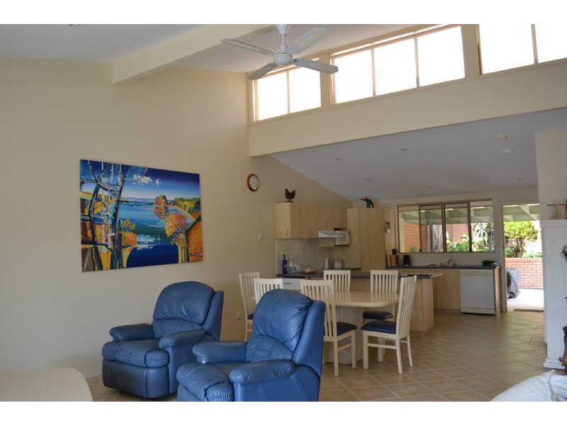24/2 Langi Place, Ocean Shores NSW 2483