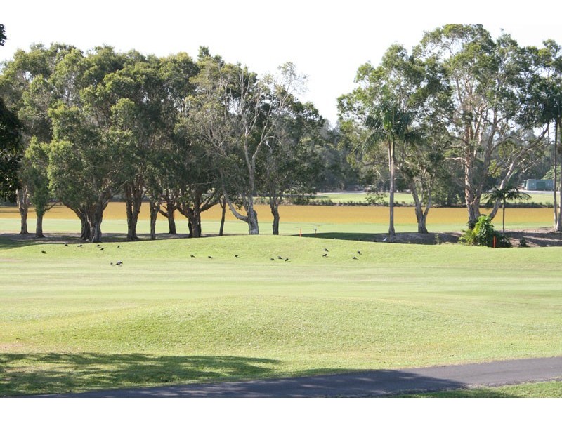 32 Narooma Drive, Ocean Shores NSW 2483