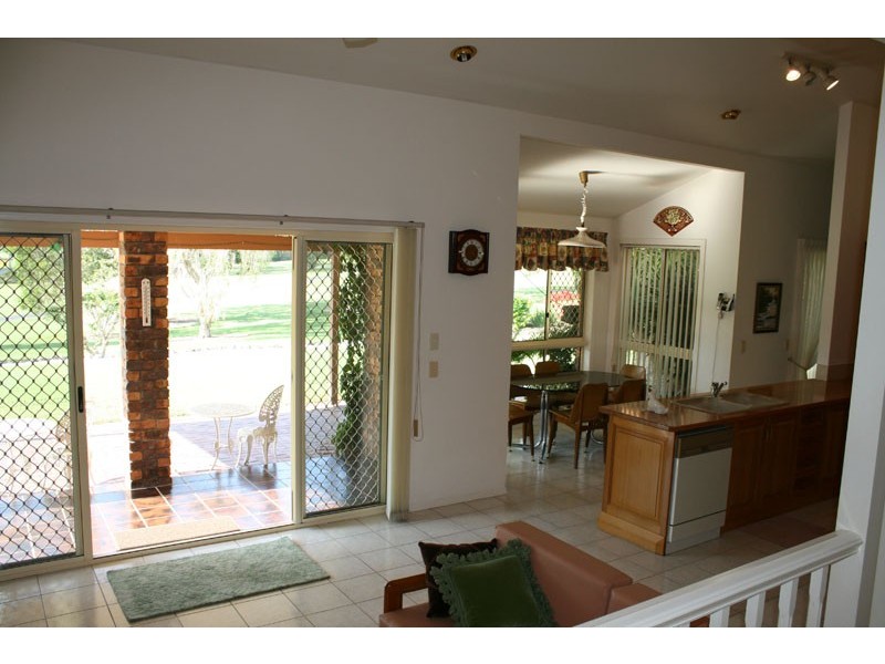 32 Narooma Drive, Ocean Shores NSW 2483