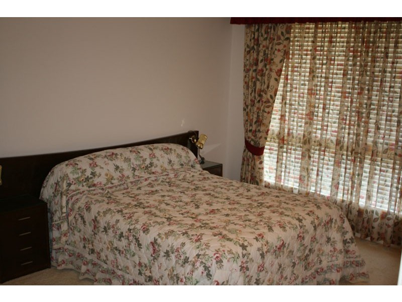 32 Narooma Drive, Ocean Shores NSW 2483