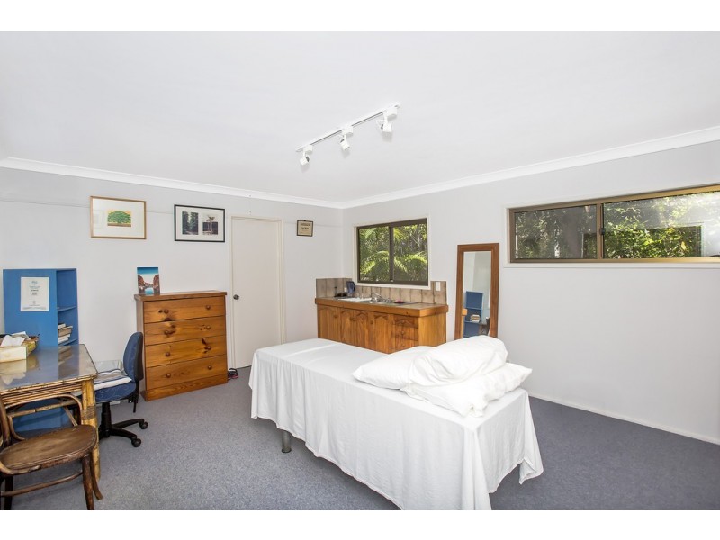 27 The Esplanade, New Brighton NSW 2483