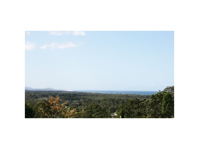 27 Warrambool Road, Ocean Shores NSW 2483