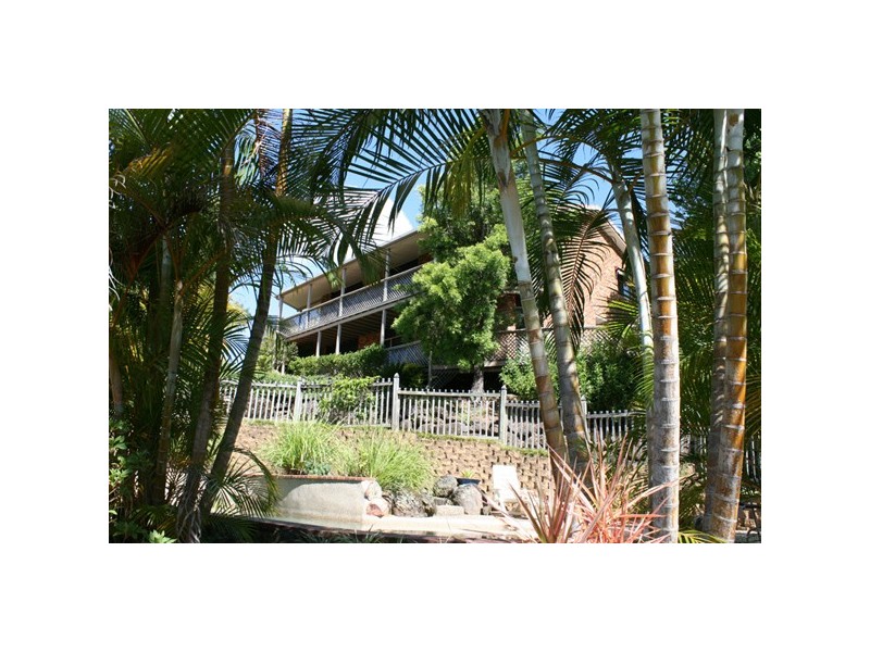 27 Warrambool Road, Ocean Shores NSW 2483