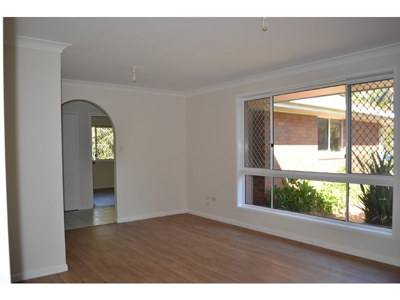 22 Larelar Court, Ocean Shores NSW 2483