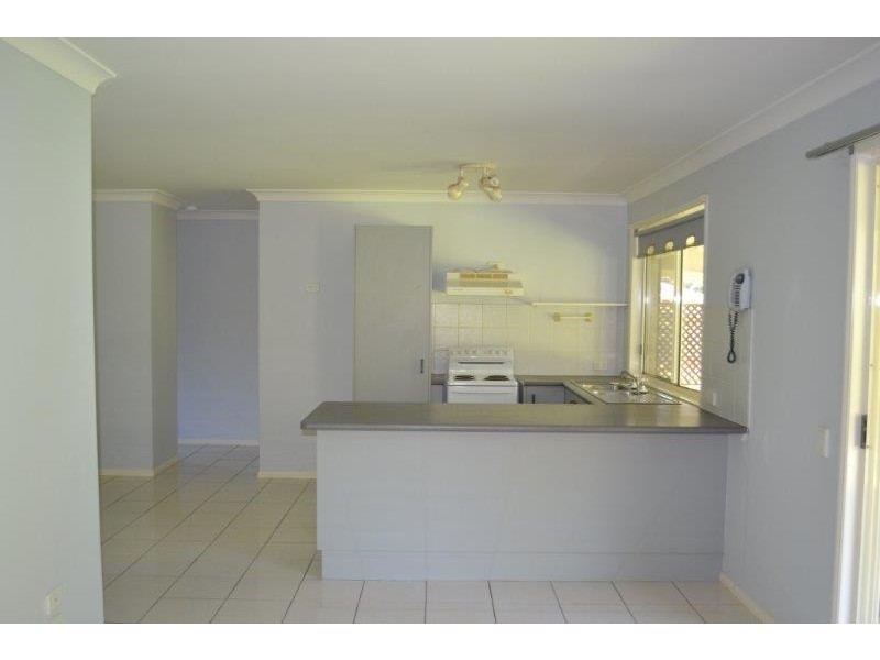 1 Eloura Court, Ocean Shores NSW 2483