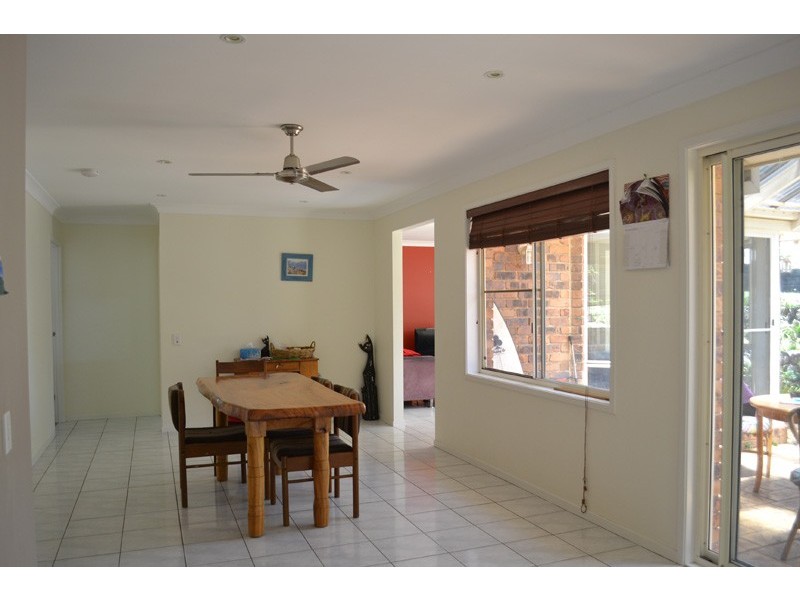 71 Balemo Drive, Ocean Shores NSW 2483