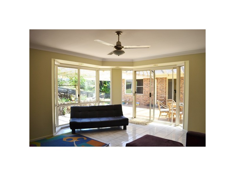 71 Balemo Drive, Ocean Shores NSW 2483