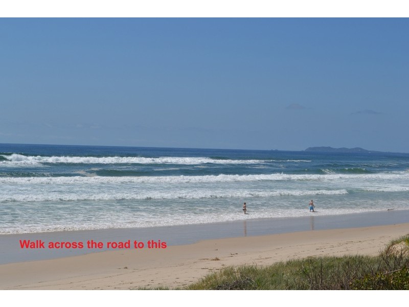 35 The Esplanade, New Brighton NSW 2483