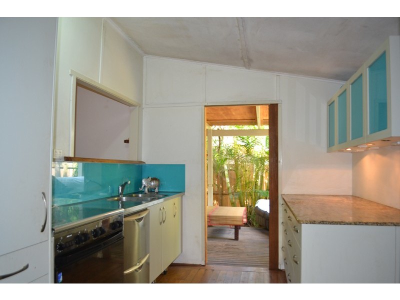 9 The Esplanade, New Brighton NSW 2483