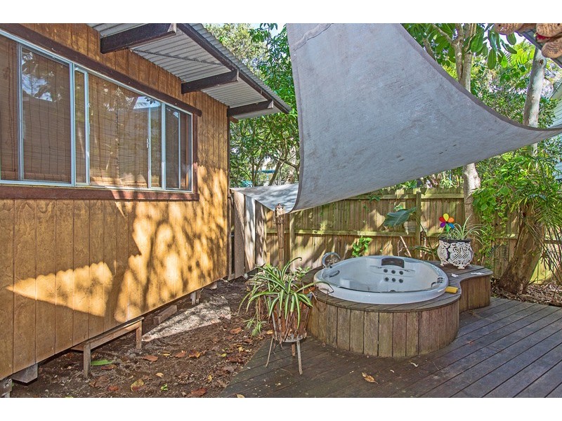 9 The Esplanade, New Brighton NSW 2483