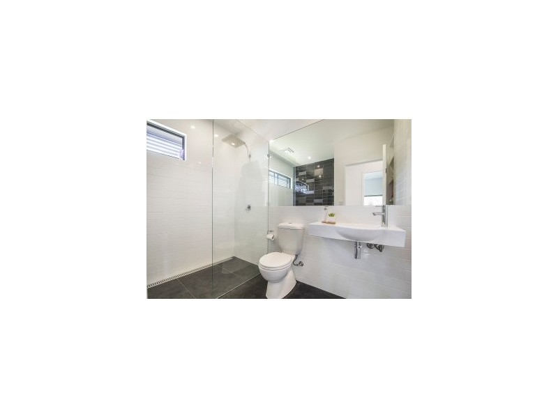 5 CANOWINDRA COURT, South Golden Beach NSW 2483