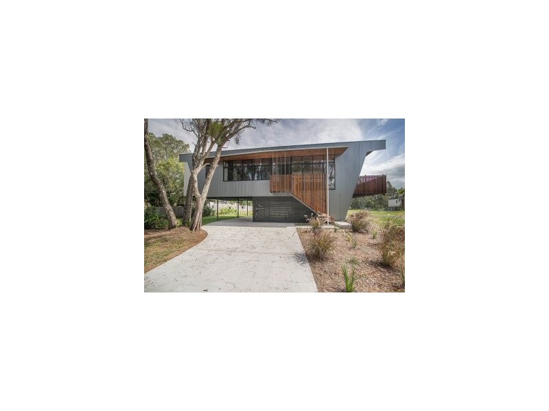 5 CANOWINDRA COURT, South Golden Beach NSW 2483