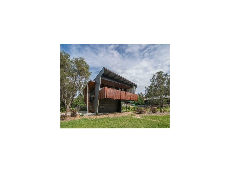 5 CANOWINDRA COURT, South Golden Beach NSW 2483