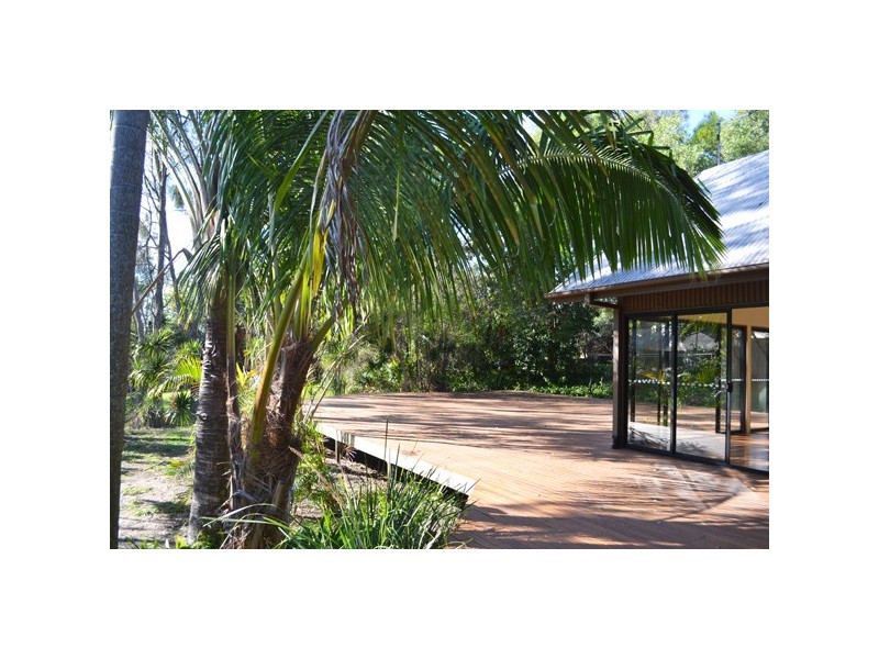 25 Hardy Avenue, Ocean Shores NSW 2483