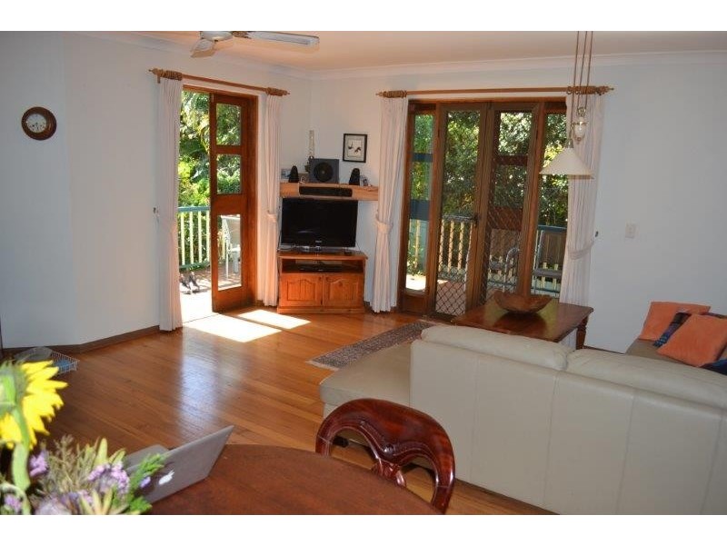 33 Gloria Street, South Golden Beach NSW 2483