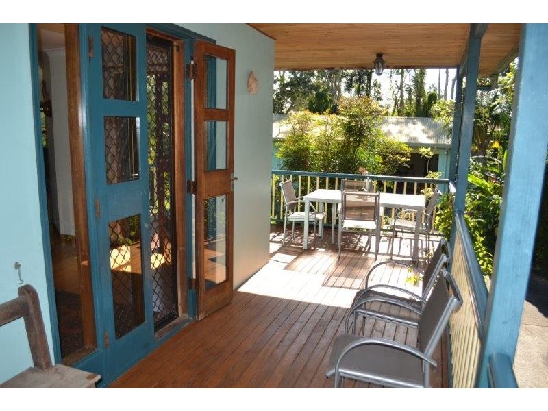 33 Gloria Street, South Golden Beach NSW 2483