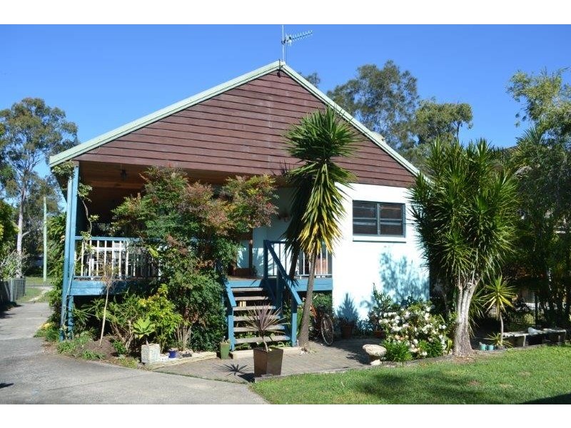33 Gloria Street, South Golden Beach NSW 2483