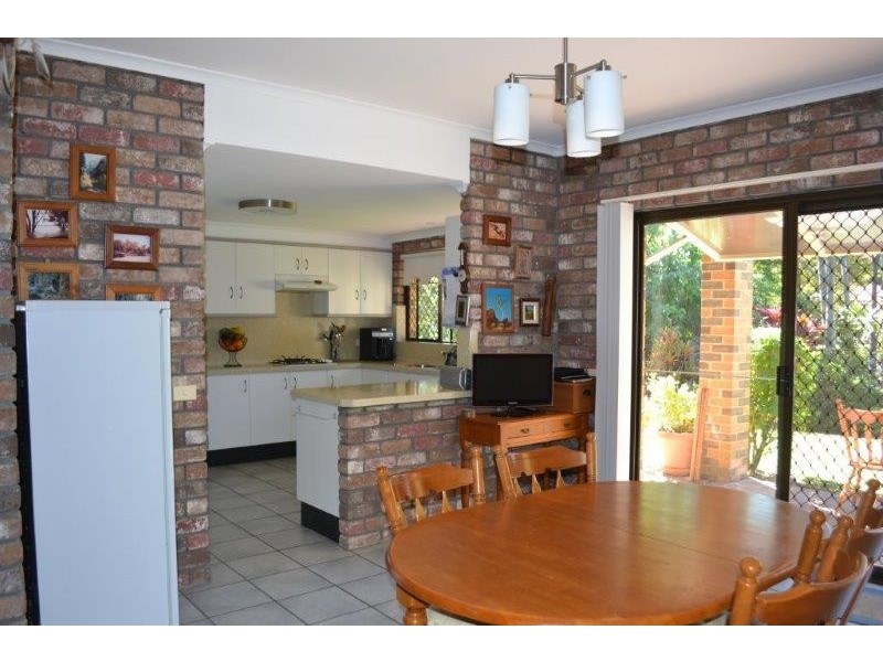 11 Yungarup Place, Ocean Shores NSW 2483