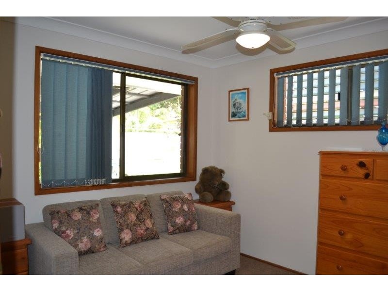 61 Rajah Road, Ocean Shores NSW 2483