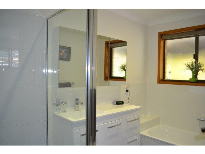 61 Rajah Road, Ocean Shores NSW 2483