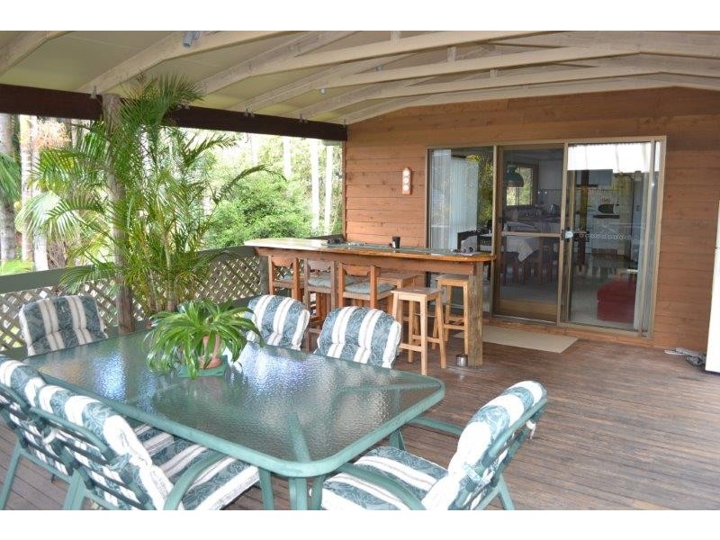 9 Murumba Close, Ocean Shores NSW 2483