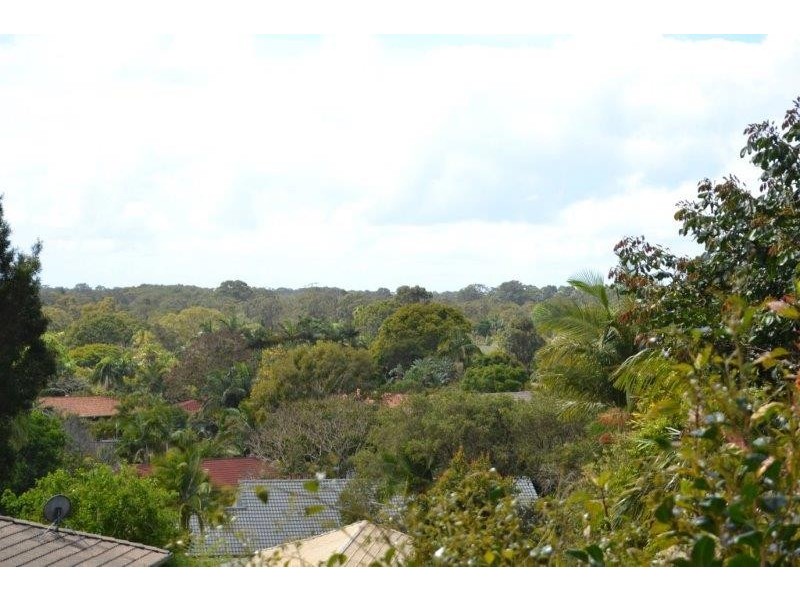 9 Murumba Close, Ocean Shores NSW 2483