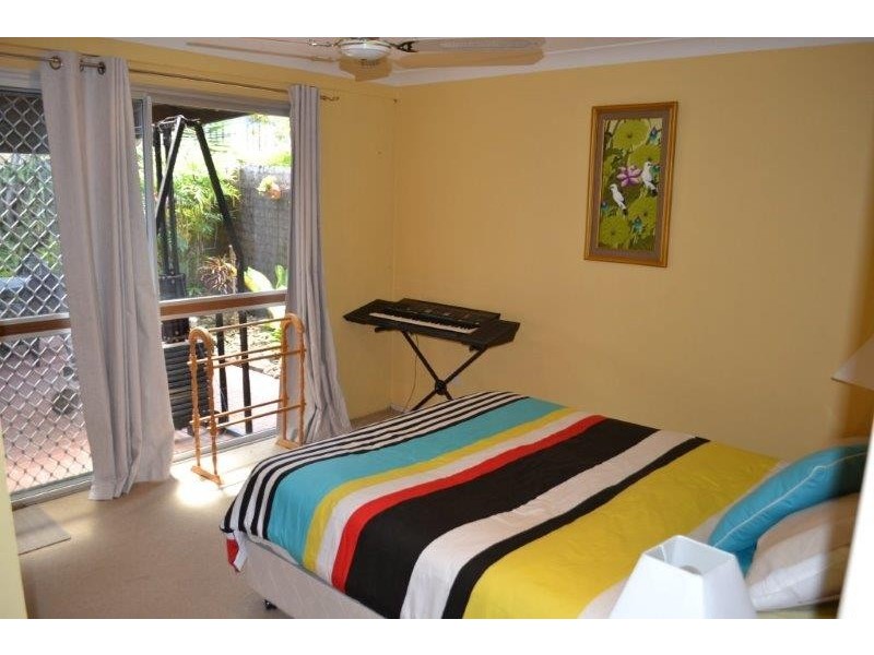 1 Bian Court, Ocean Shores NSW 2483