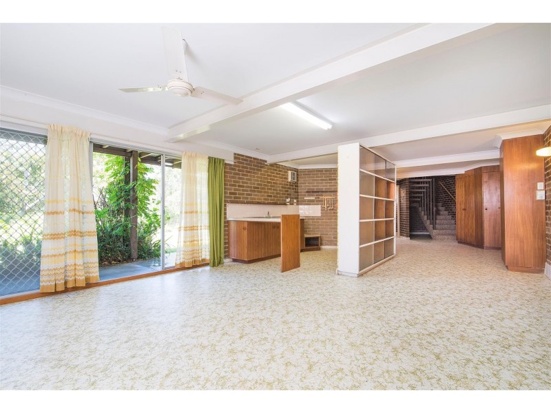 37 Yallakool Drive, Ocean Shores NSW 2483