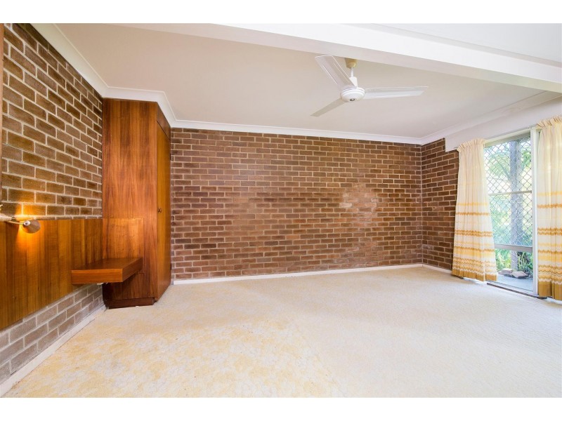 37 Yallakool Drive, Ocean Shores NSW 2483