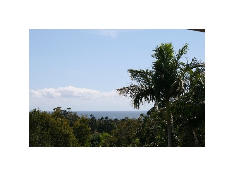 7 Harah Court, Ocean Shores NSW 2483