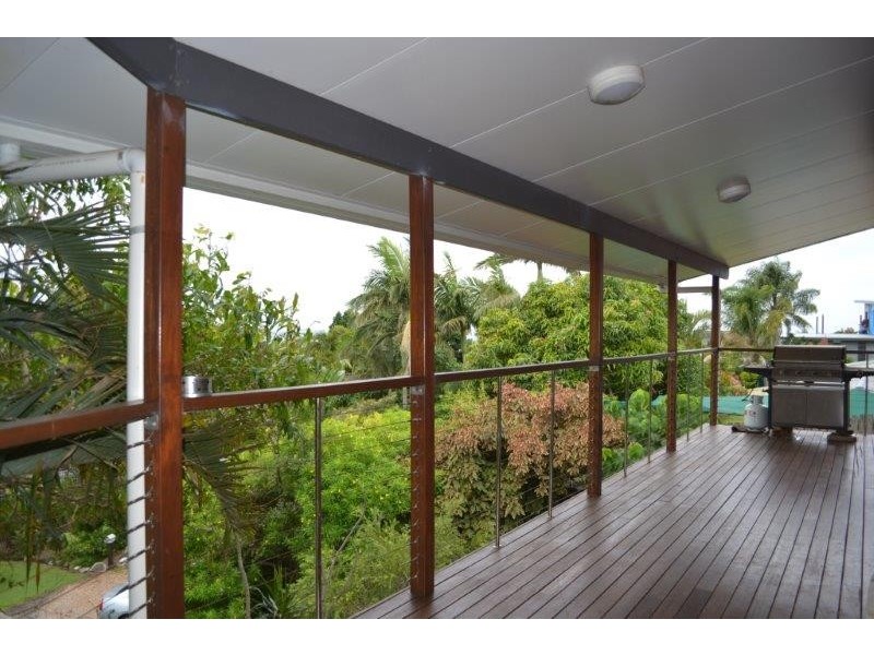 7 Harah Court, Ocean Shores NSW 2483