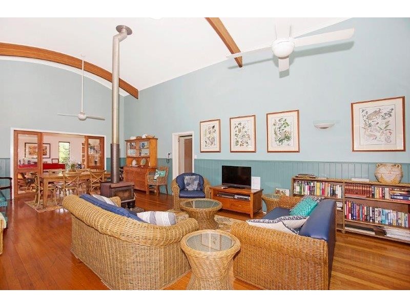 2 Robin Street, South Golden Beach NSW 2483