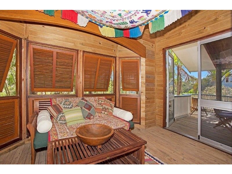 2 Robin Street, South Golden Beach NSW 2483