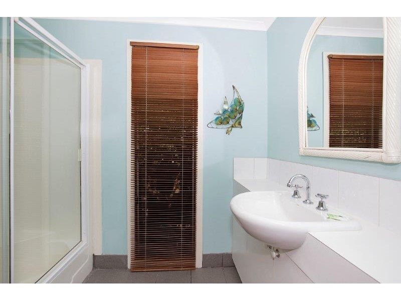 2 Robin Street, South Golden Beach NSW 2483