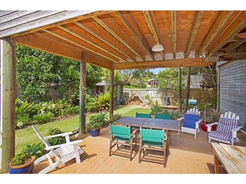 2 Robin Street, South Golden Beach NSW 2483